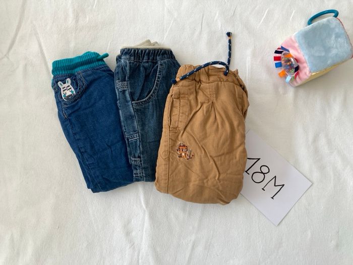 Lot pantalons hivers 18 M