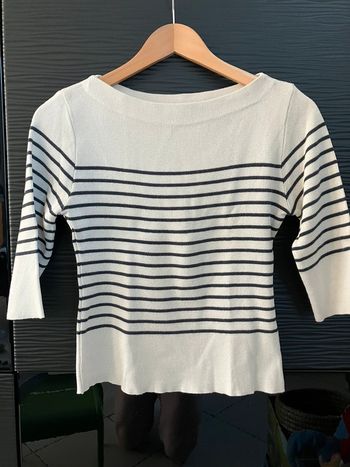 Pull beige rayé taille 2
