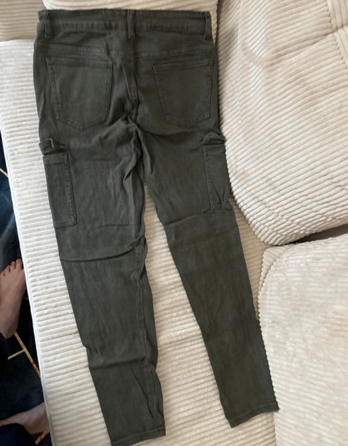 Pantaloon en jean cargo vert kaki - photo numéro 2