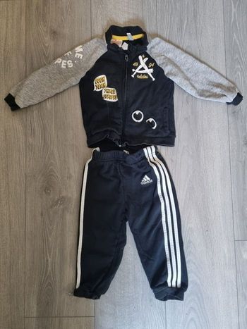 ​Survêtement/Ensemble Adidas Bébé 12-18 mois  Noir & Gris Zippé Tres Bonne Etat