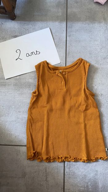 T-shirt sans manches