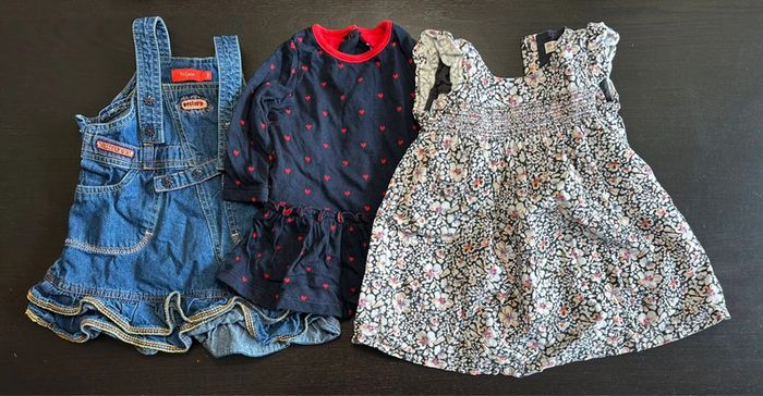 3 robes 12 mois
