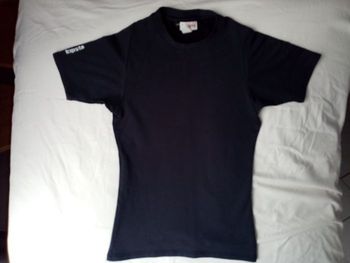 T-shirt thermique manches courtes taille S