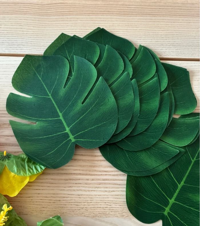 Lot déco fleurs Hawaïennes