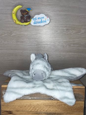 GMO15 doudou zèbre 🦓 Gemo