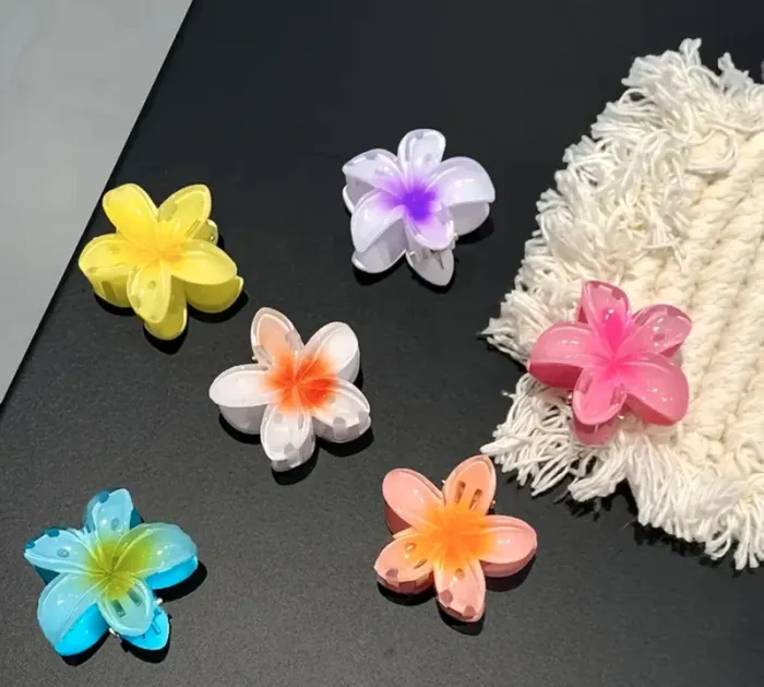 Pince en forme de fleur