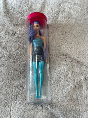 Barbie Color reveal