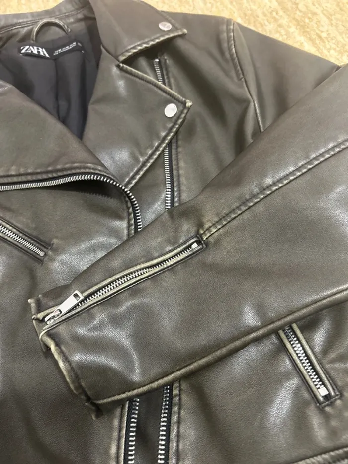 Veste en cuir Zara xs - photo numéro 4