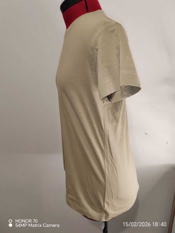 Lot 2 t shirts - photo numéro 2