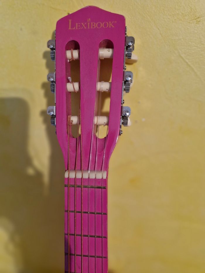 Guitare pour petite fille - photo numéro 3