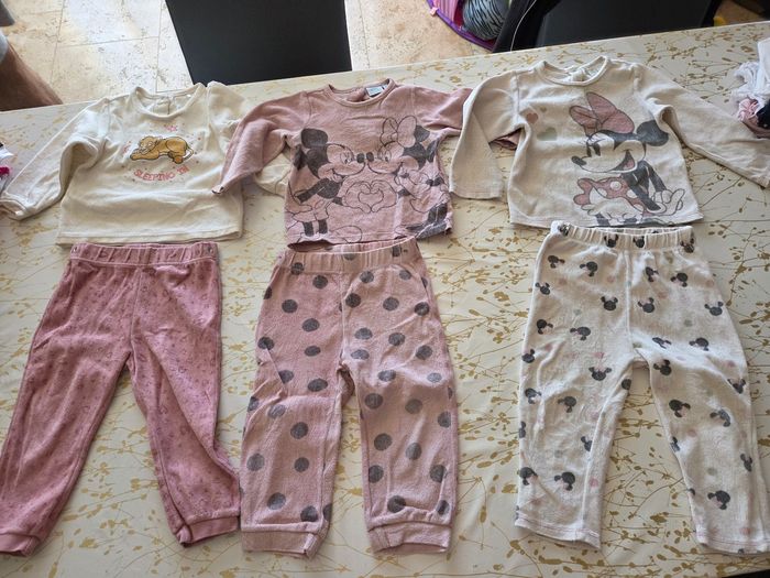 Lot de vêtements fille 23 / 24 mois - Très bon état - photo numéro 4