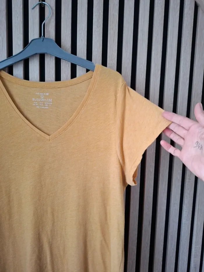 Tee shirt moutarde Primark T42/44 - photo numéro 2