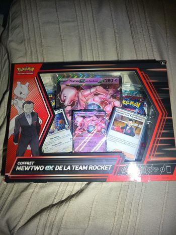 Coffret ev10 Mewtwo team rocket