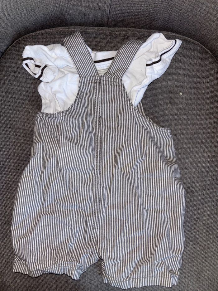 Ensemble 6 mois - photo numéro 2