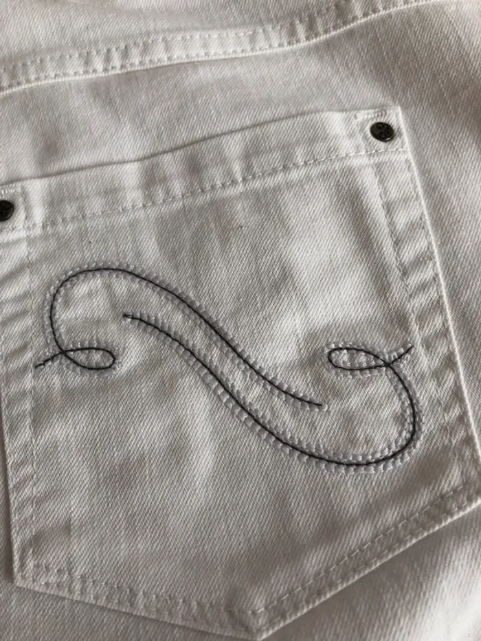 Pantalon blanc - photo numéro 3