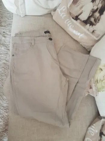 Pantalon creme/beige Basic One Taille 44 Neuf