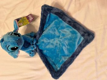 Doudou stitch neuf