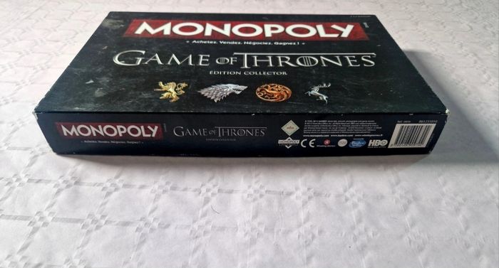 Jeu de société Monopoly Game of Thrones Edition Collector Hasbro - photo numéro 3