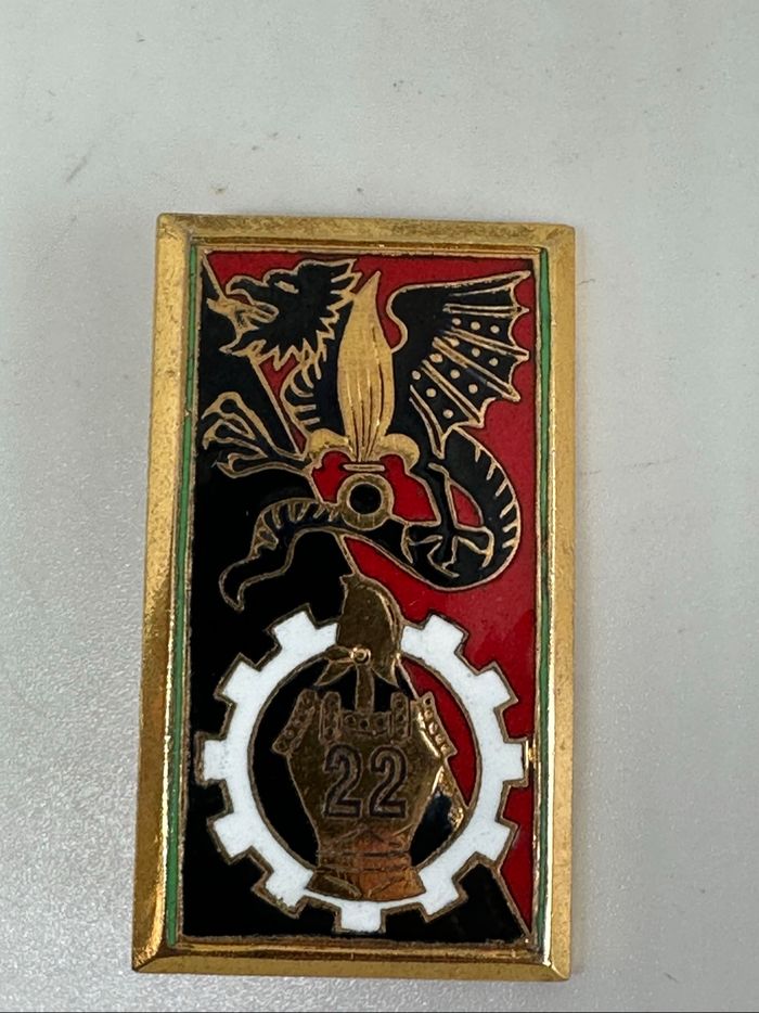 Insigne 22°  Bataillon Du Génie / Indochine /LÉGION ÉTRANGÈRE /Retirage émail - photo numéro 2