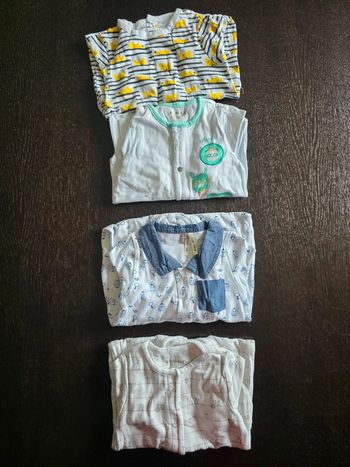 Lot de 4 pyjamas en coton en 6 mois