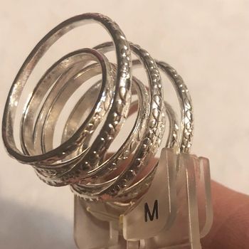 Bague argentée M neuve avec étiquette