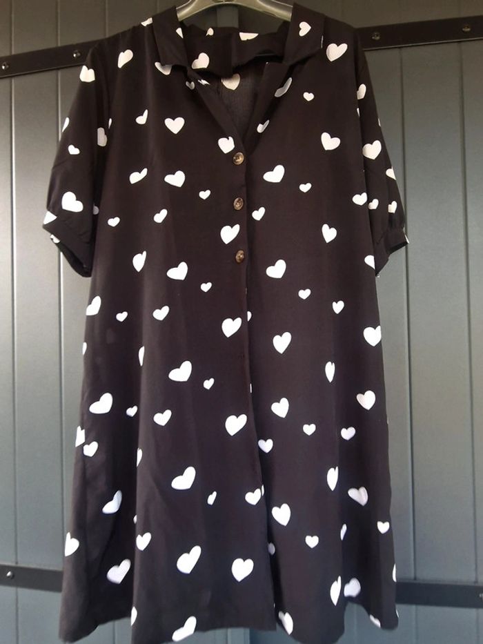 Robe chemise noir a motif cœur