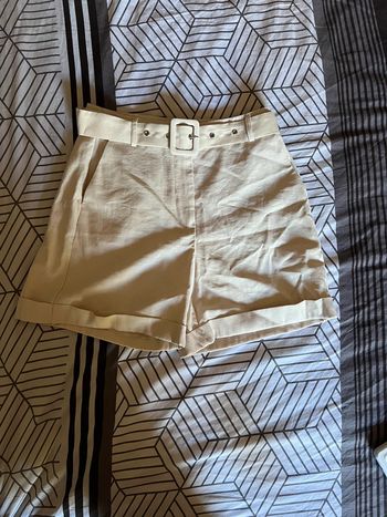Short femme villa 34 neuf