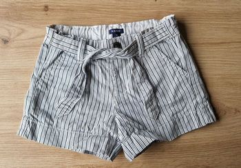 Short kiabi noir et blanc rayé 3 ans été
