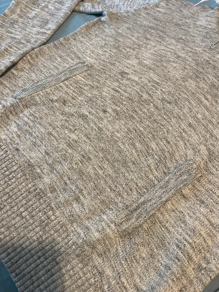 Pull à capuche gris LOGG de H&M - T. M - photo numéro 2