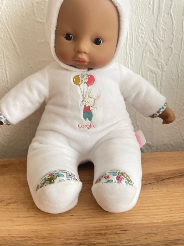 Poupon Pti'Cœur Lapin Blanc 30 cm > corolle > dès 9 mois - photo numéro 4