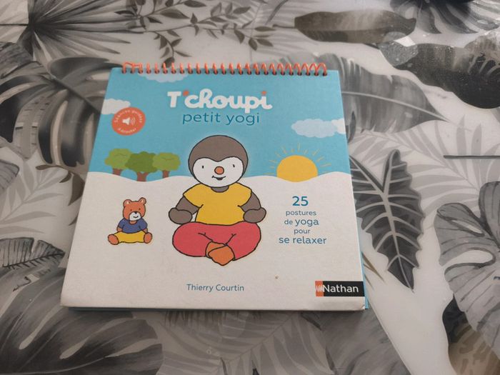 Album chevalet t'choupi petit yogi