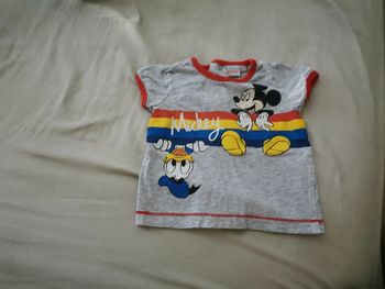 Tee shirt mickey et Donald 6mois