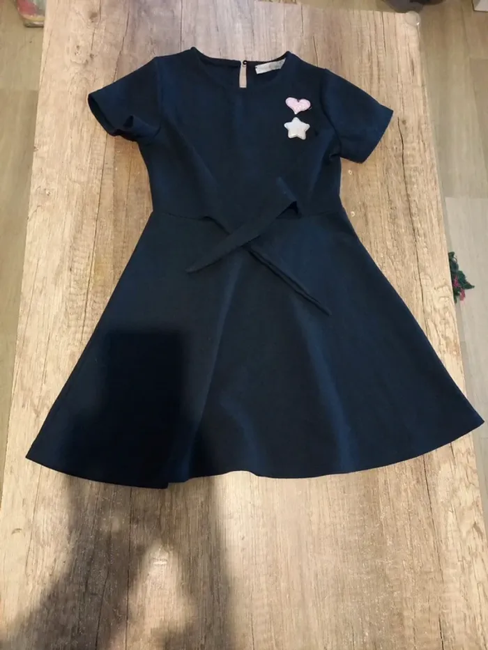 Robe bleue marine 6 ans - photo numéro 2