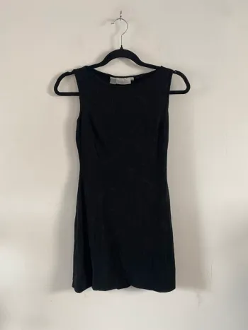 Robe à motif noir Zara