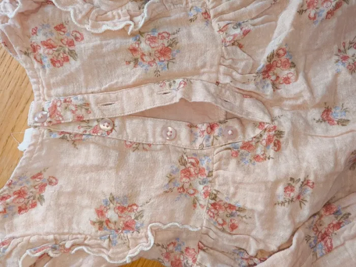Robe fleurie fille 9 12 mois excellent état Primark rose - photo numéro 5