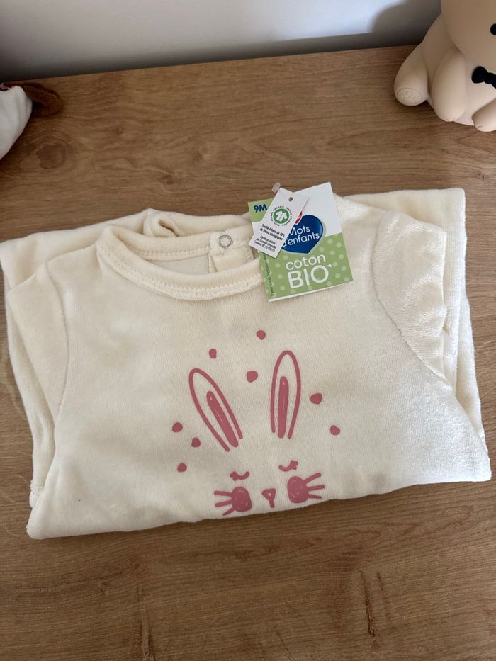 Pyjama 9 mois - neuf avec étiquette - photo numéro 3