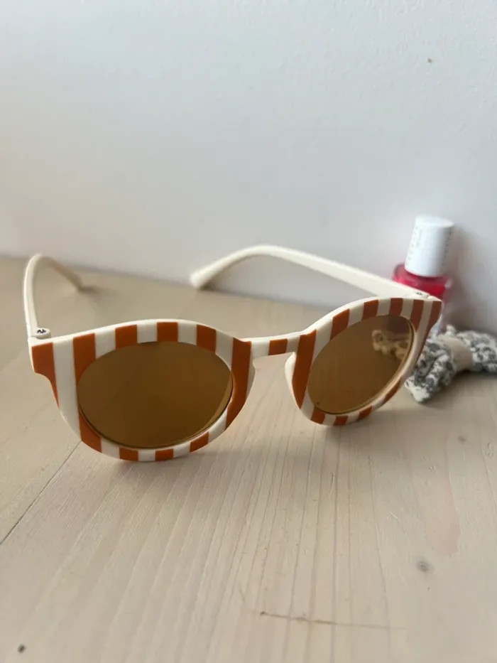 Lunette de soleil enfant rétro - photo numéro 3