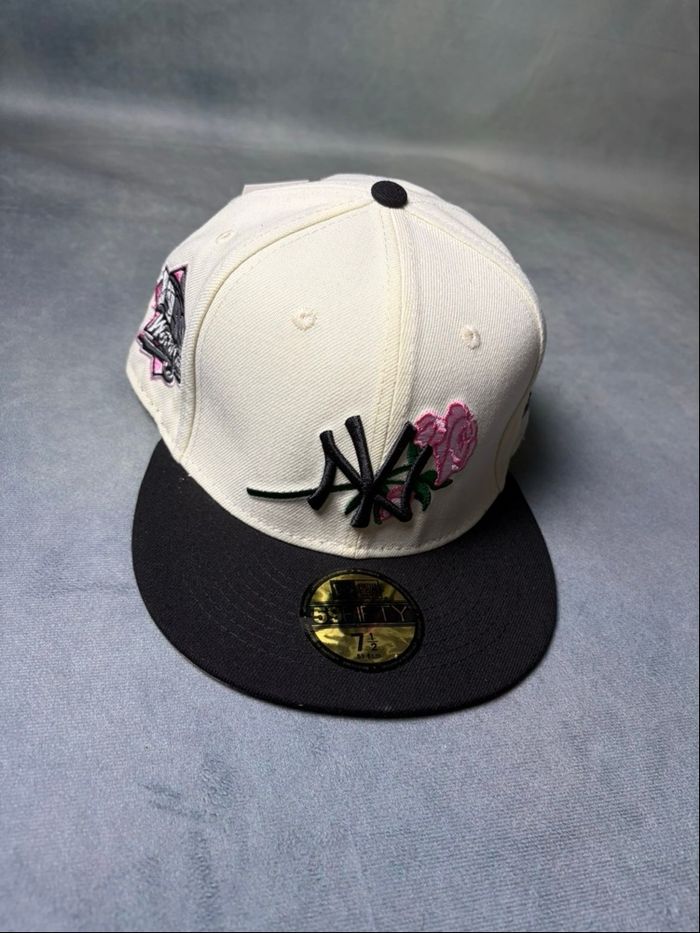 Casquette 🧢 New Era World édition - photo numéro 2