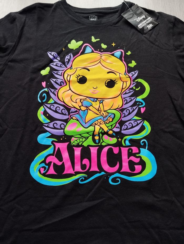 Alice au pays des merveilles : T-Shirt POP Blacklight (M) - photo numéro 3