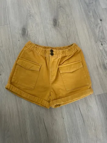 Short tape à l’œil 14 ans