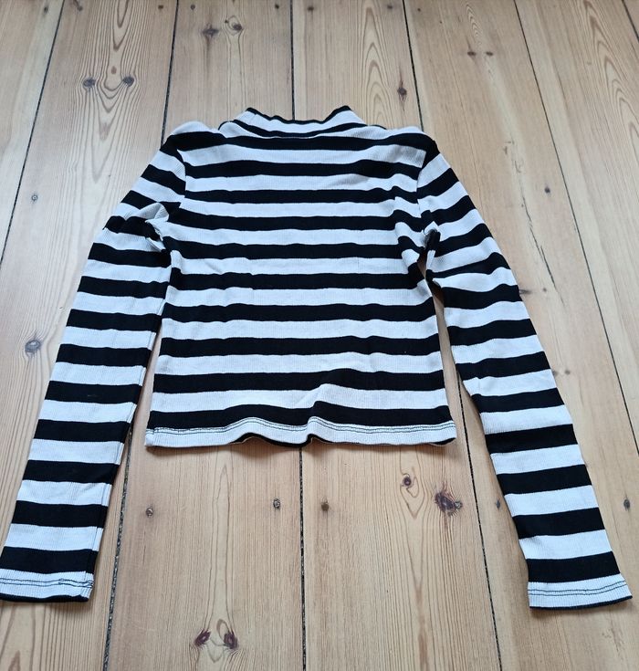 Haut rayé noir et blanc manches longues - photo numéro 2