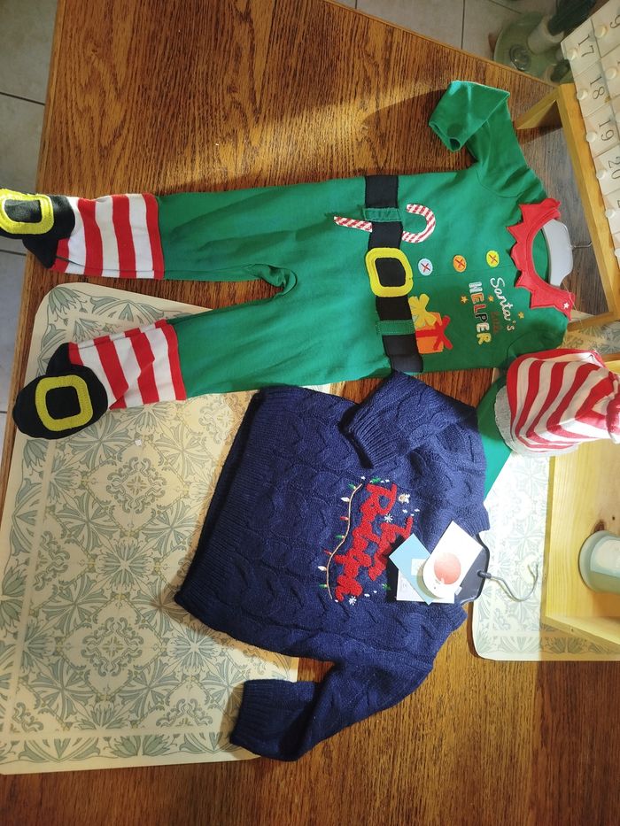 Pyjama+ pull spécial Noël bébé âge 6-9mois
