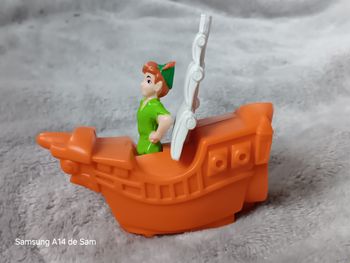 Figurine peter pan de macdonald des 40ans de disney en 1995