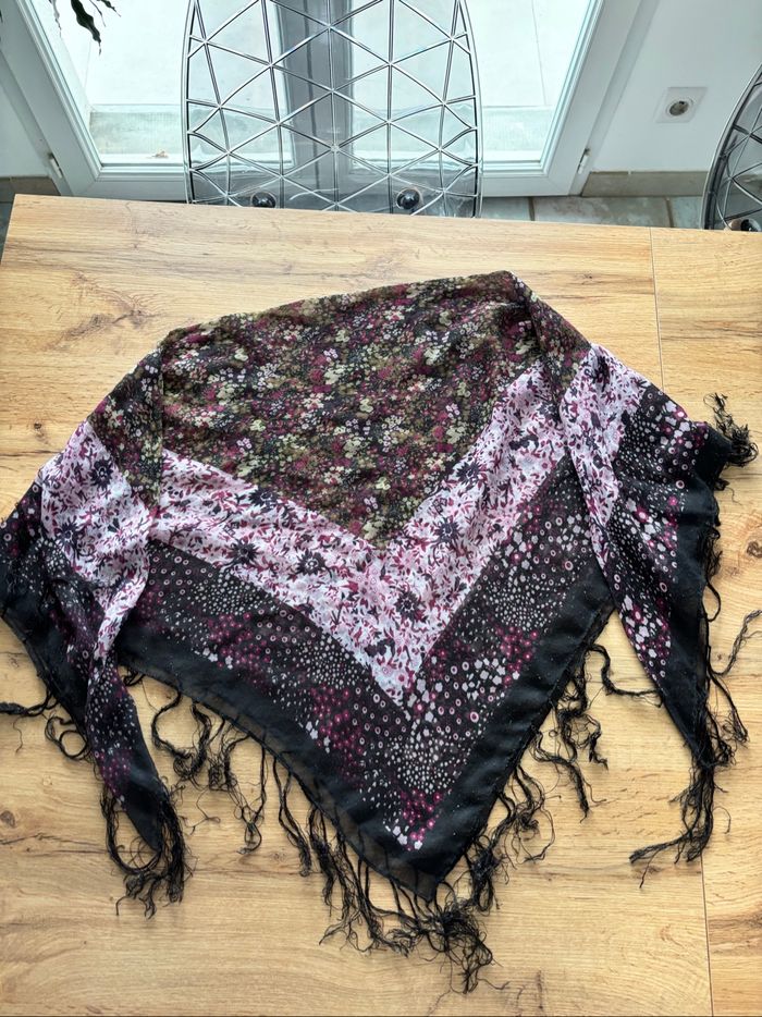 Foulard noir et violet à frange pimkie