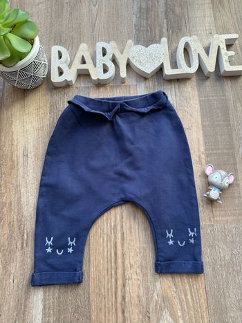 - Pantalon Orchestra     - 9 mois  - Très bon état   