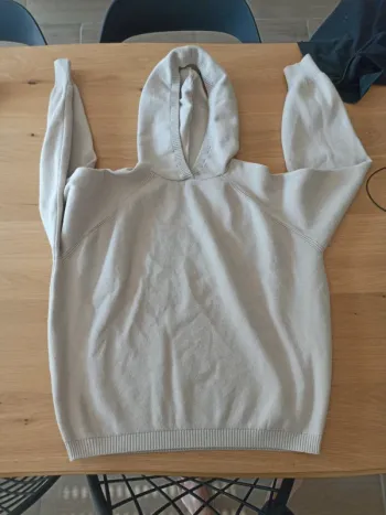 Pull capuche