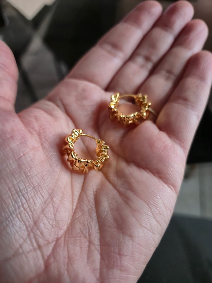 Boucles d'oreilles dorées cxl by Christian Lacroix