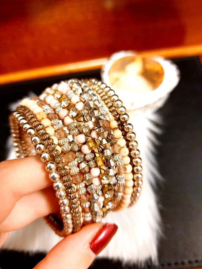 Magnifique bracelet manchette de perles de rocailles, style vintage bohème - photo numéro 3