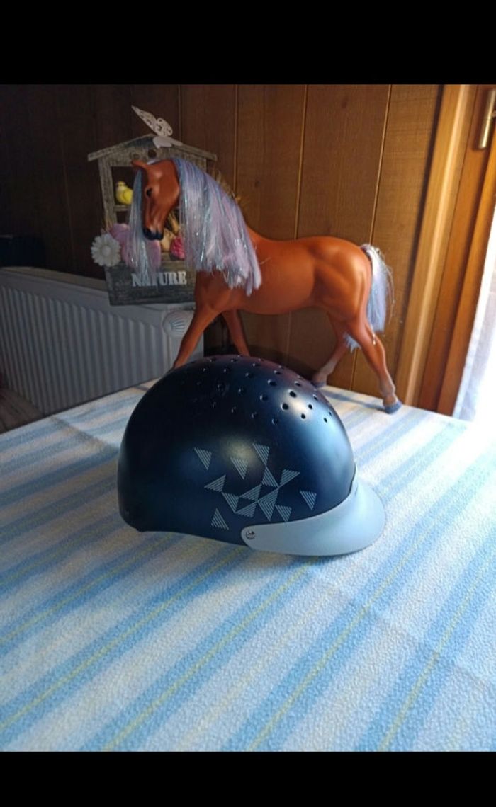 Bombe d'équitation taille S - photo numéro 3