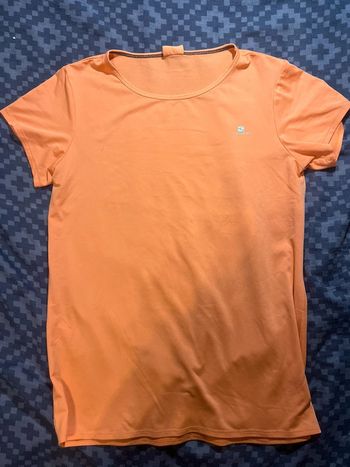 T shirt Domyos orange NEUF